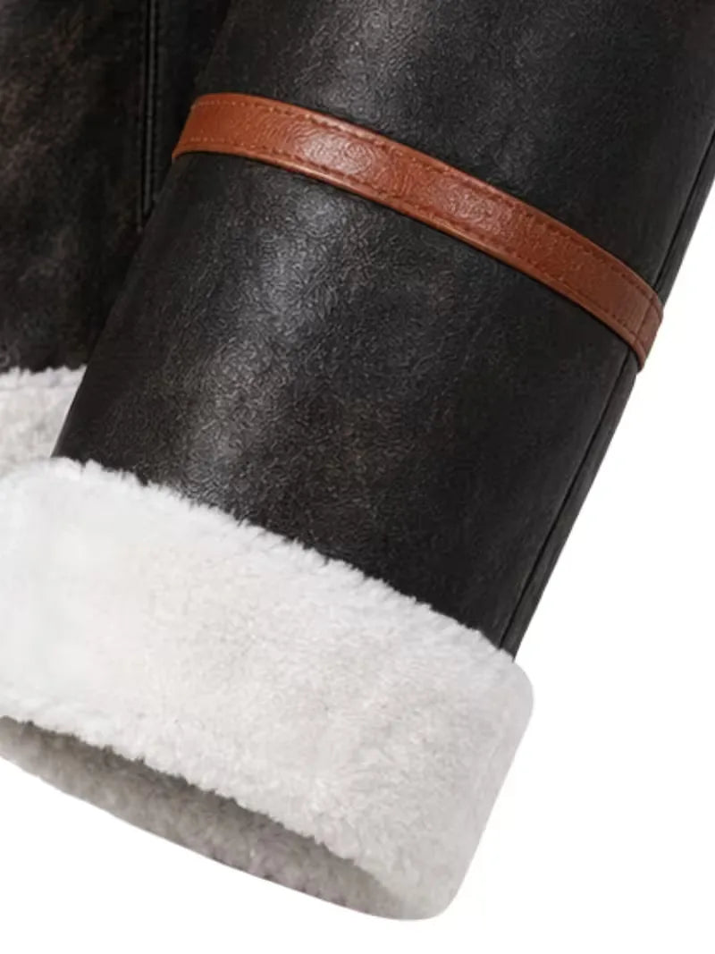 Men's brown shearling leather jacket, lining detail