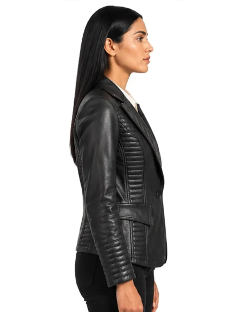 Women's black sheepskin leather jacket, pocket detail