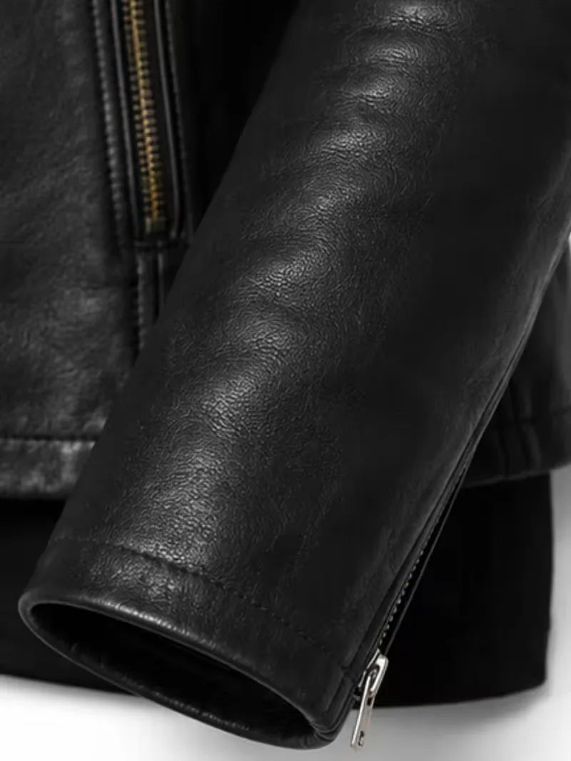 Women's black sheepskin leather jacket, lining detail