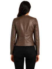 Women's white sheepskin collarless leather jacket, collar detail