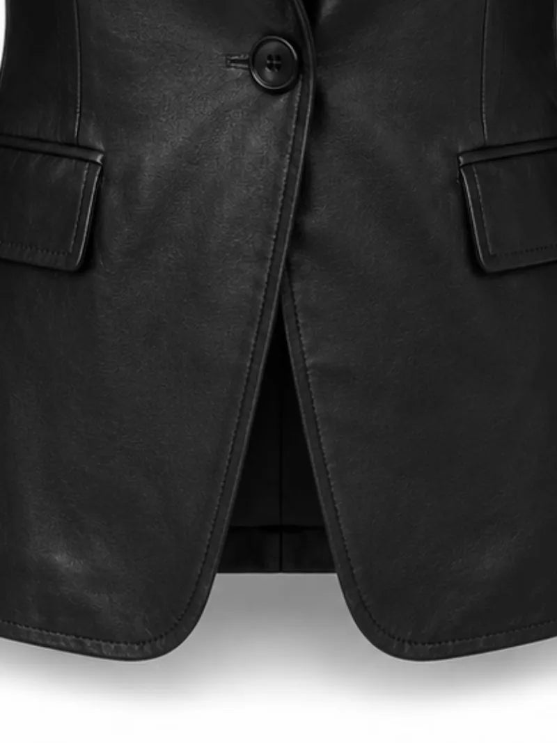 Women's black sheepskin leather blazer, pocket detail