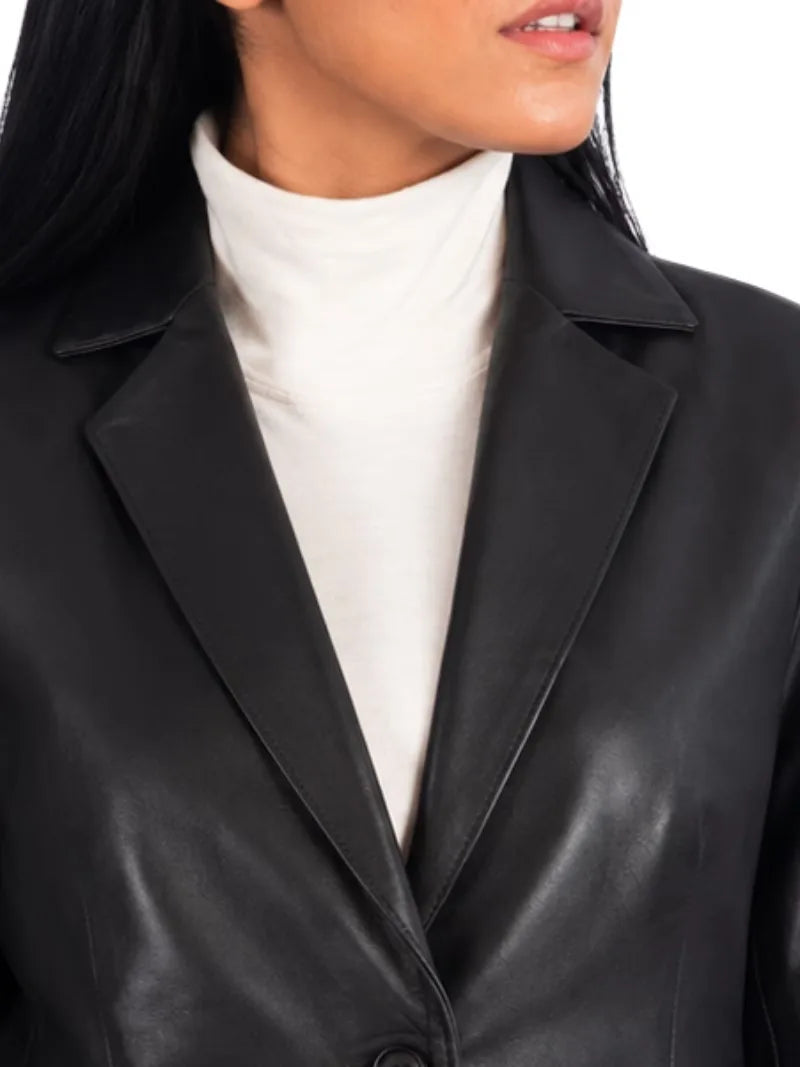 Women's black sheepskin leather blazer, zip and closure detail