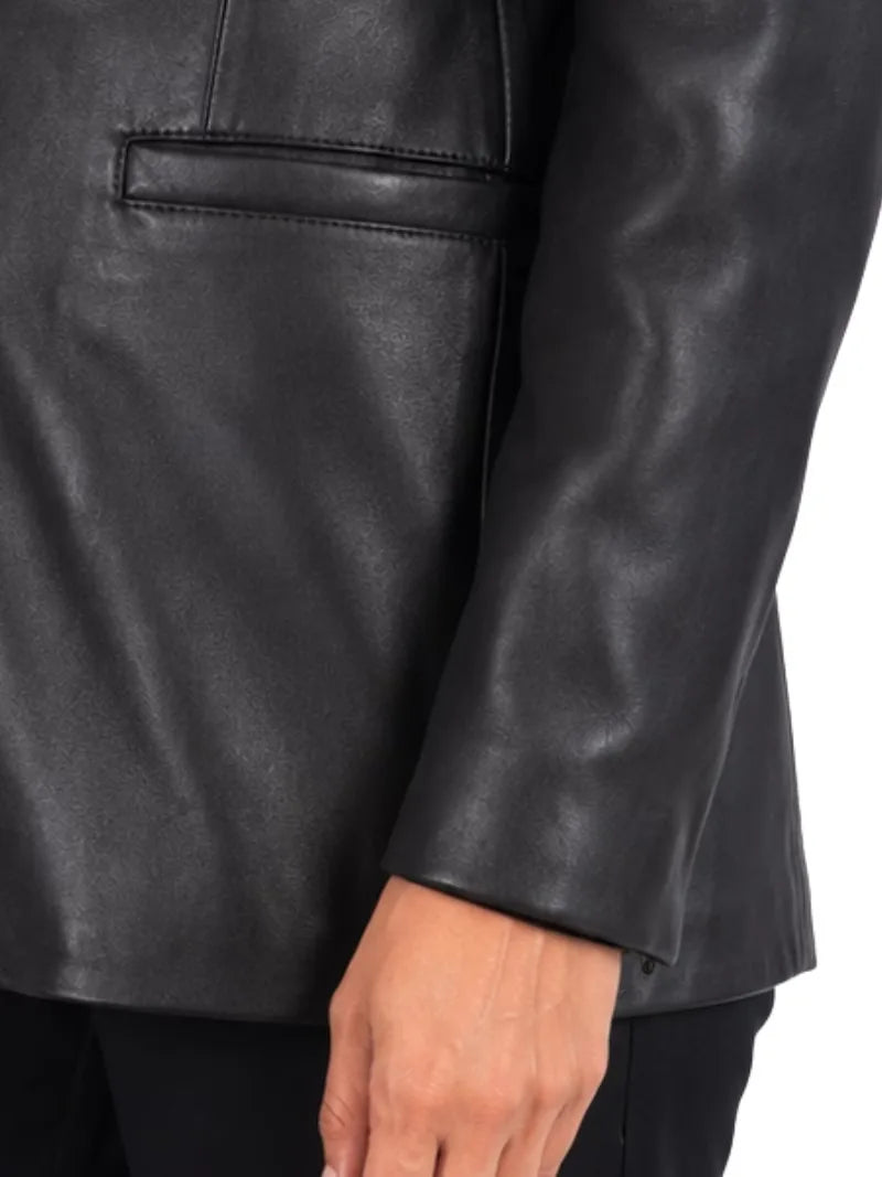 Women's black sheepskin leather blazer, lining detail