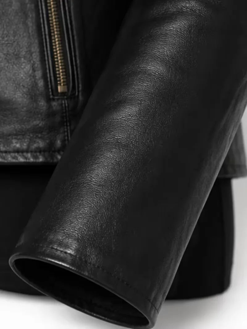 Women's black sheepskin leather jacket, lining detail